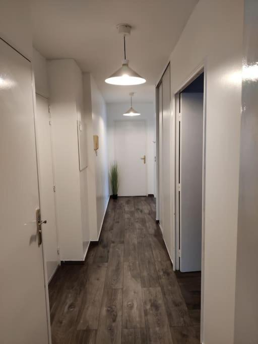 App 5 Pers, Parking, 3Mn Rer A, 40 Mn Du Centre De Paris, Cergy Le Haut Daire Dış mekan fotoğraf
