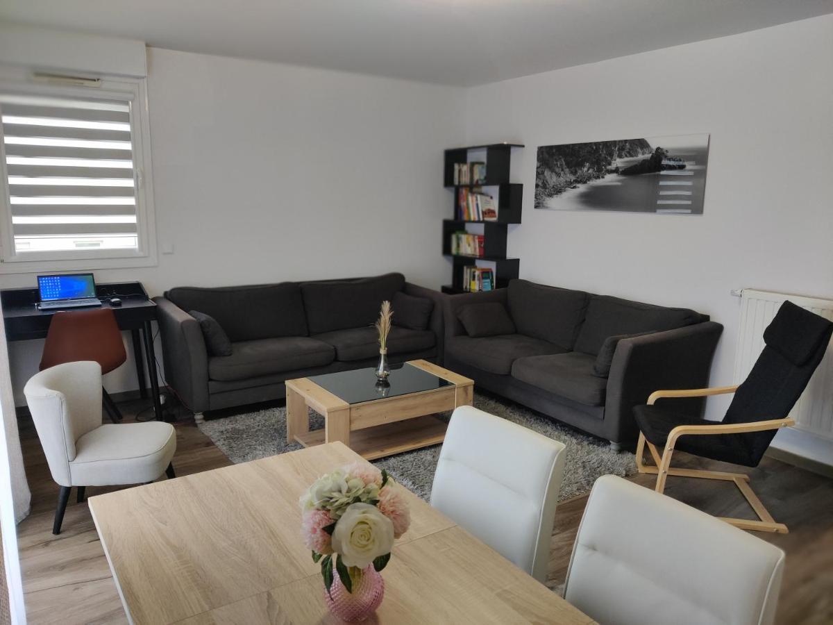 App 5 Pers, Parking, 3Mn Rer A, 40 Mn Du Centre De Paris, Cergy Le Haut Daire Dış mekan fotoğraf