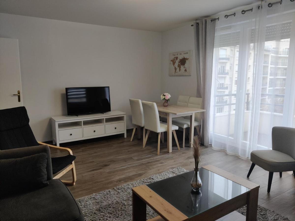 App 5 Pers, Parking, 3Mn Rer A, 40 Mn Du Centre De Paris, Cergy Le Haut Daire Dış mekan fotoğraf